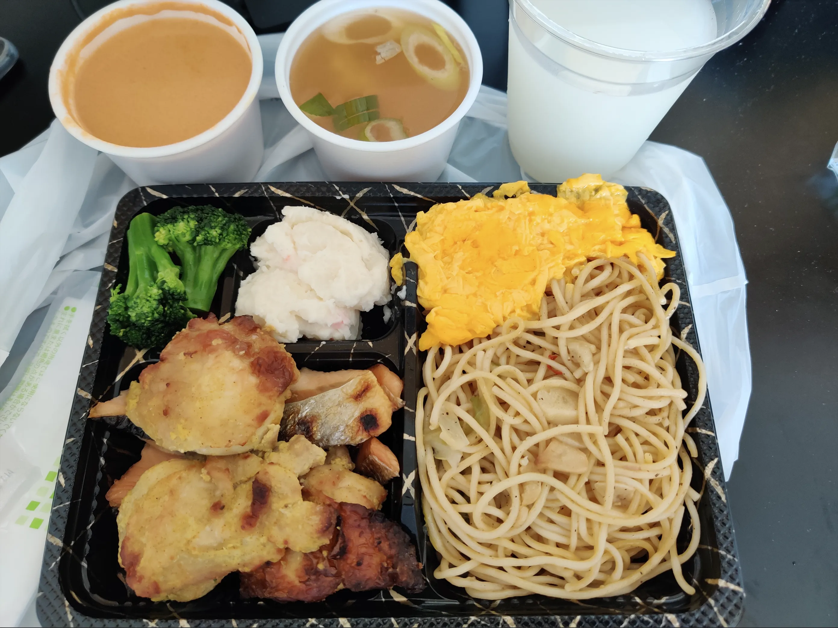 第四天早餐，顿顿有鱼