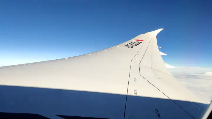 巡航于茫茫云海之上