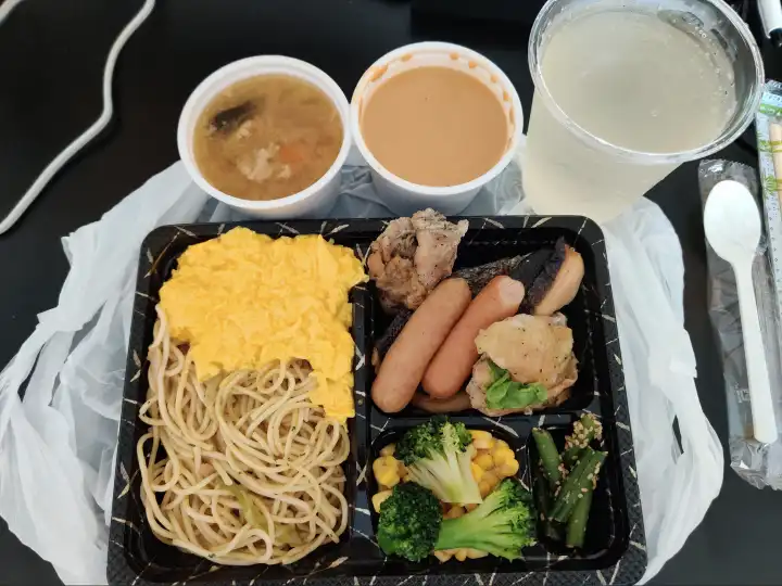 第六天早餐，是的，我超爱吃面